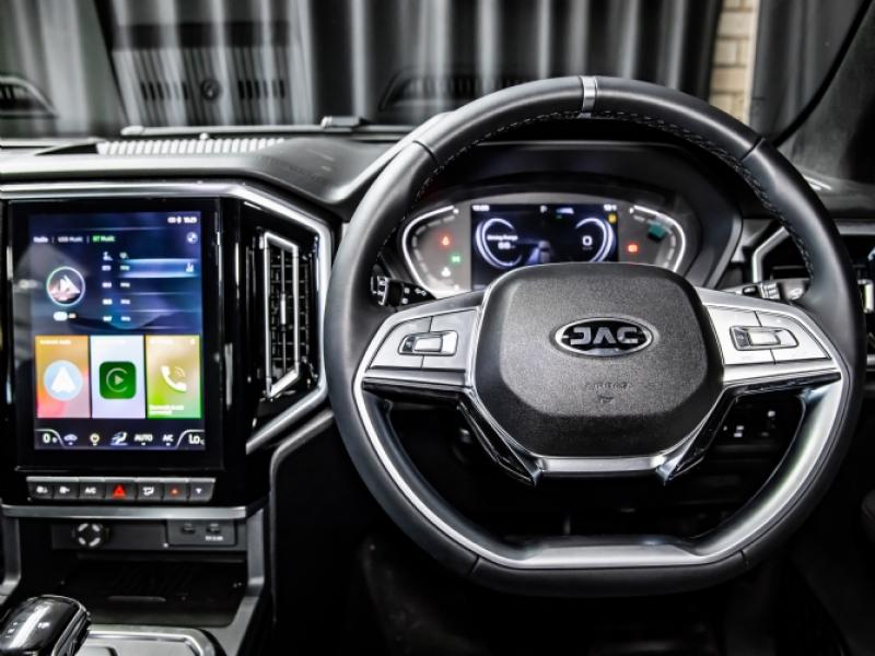 JAC Medium commercial T9 2.0CTI double cab 4WD Hunter