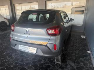 Renault Kwid 1.0 10 Anniversary Edition auto