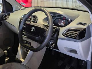 Tata Tiago 1.2 XT manual