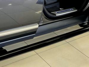 Land Rover Range Rover Autobiography Fifty SDV8 - Image 8