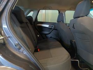 Suzuki Vitara Brezza 1.5 GLX - Image 9