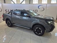 Nissan Navara 2.5DDTi double cab LE Plus