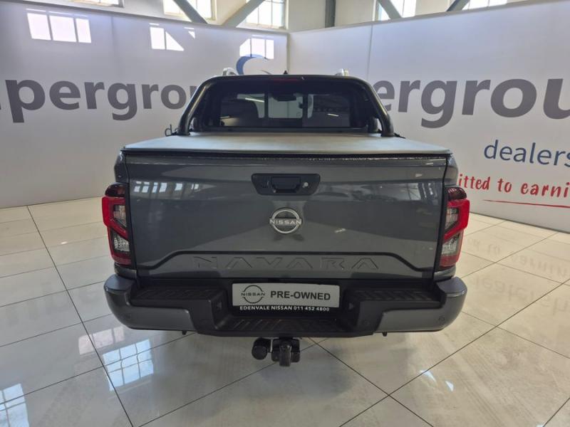 Nissan Navara Navara 2.5DDTi double cab LE Plus