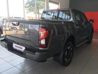 Nissan Navara 2.5DDTi double cab LE Plus
