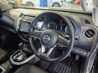 Nissan Navara 2.5DDTi double cab LE Plus