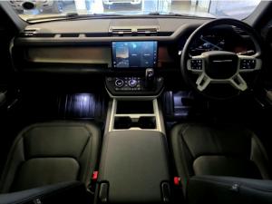 Land Rover Defender 110 D250 X-Dynamic SE - Image 15