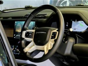 Land Rover Defender 110 D250 X-Dynamic SE - Image 16