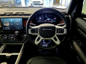 Land Rover Defender 110 D250 X-Dynamic SE - Image 17