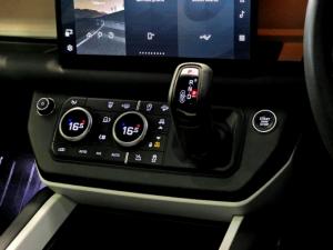 Land Rover Defender 110 D250 X-Dynamic SE - Image 25