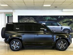 Land Rover Defender 110 D250 X-Dynamic SE - Image 2