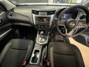 Nissan Navara 2.5DDTi double cab SE Plus manual - Image 9