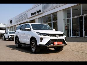Toyota Fortuner 2.4GD-6 4x4 - Image 1