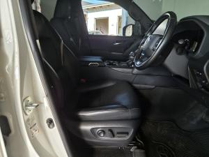 Toyota Land Cruiser 300 3.3D GR-Sport - Image 14