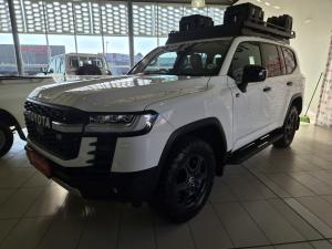 Toyota Land Cruiser 300 3.3D GR-Sport - Image 19