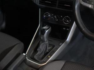 Volkswagen Polo hatch 1.0TSI Life auto - Image 13