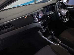 Volkswagen Polo hatch 1.0TSI Life auto - Image 17