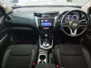 Nissan Navara 2.5DDTI LE/LE Plus 4X4 automatic D/C - Image 15