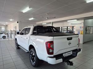 Nissan Navara 2.5DDTI LE/LE Plus 4X4 automatic D/C - Image 7