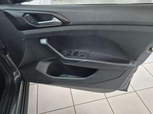 Volkswagen T-CROSS 1.0 TSI Comfortline DSG - Image 10