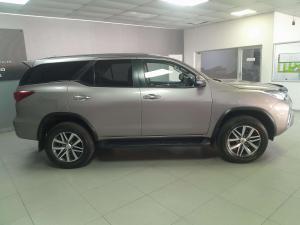 Toyota Fortuner 2.8GD-6 Raised Body automatic - Image 6