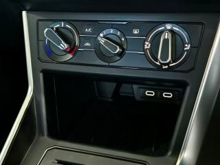 Volkswagen Polo hatch 1.0TSI Life auto