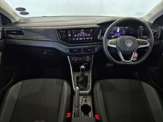 Volkswagen Polo hatch 1.0TSI Life auto