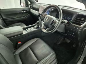 Lexus GX 550 Overtrail - Image 16
