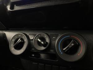 Toyota Hilux 2.7 Vvti RB SD/C - Image 12