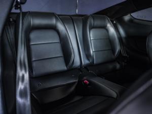 Ford Mustang 5.0 GT fastback - Image 12