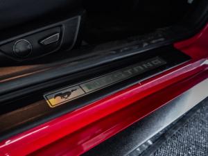 Ford Mustang 5.0 GT fastback - Image 28