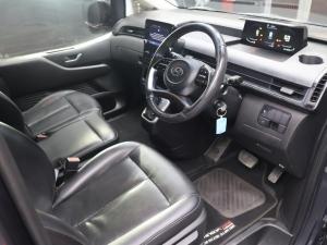 Hyundai Staria 2.2D Executive 11-seater - Image 10