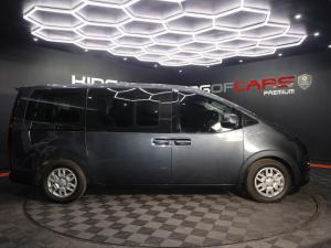 Hyundai Staria 2.2D Executive 11-seater - Image 4