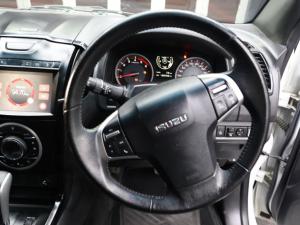 Isuzu D-Max 300 3.0TD double cab LX auto - Image 11