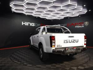 Isuzu D-Max 300 3.0TD double cab LX auto - Image 6