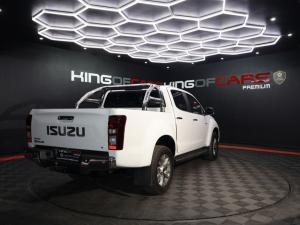 Isuzu D-Max 300 3.0TD double cab LX auto - Image 8