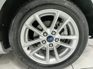 Ford Focus sedan 1.0T Trend - Image 13