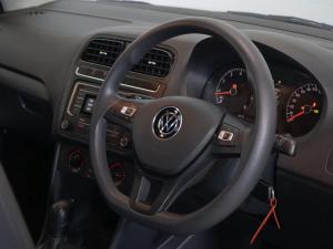 Volkswagen Polo Vivo hatch 1.6 Comfortline auto - Image 17