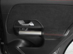 Mercedes-Benz GLA GLA200 Progressive - Image 15