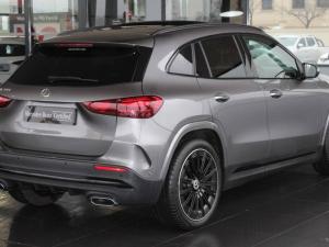 Mercedes-Benz GLA GLA200 Progressive - Image 4