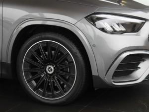 Mercedes-Benz GLA GLA200 Progressive - Image 6