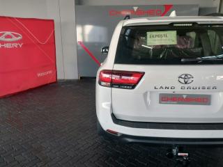 Toyota Land Cruiser 300 3.3D GX-R
