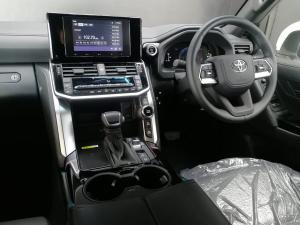 Toyota Land Cruiser 300 3.3D GX-R - Image 23