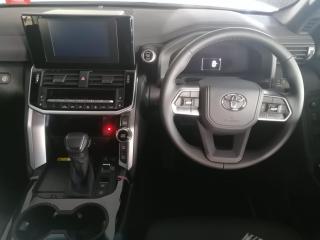 Toyota Land Cruiser 300 3.3D GX-R
