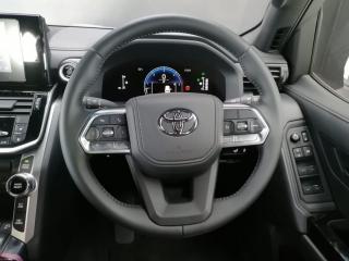 Toyota Land Cruiser 300 3.3D GX-R