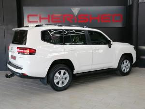 Toyota Land Cruiser 300 3.3D GX-R - Image 3