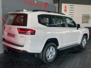 Toyota Land Cruiser 300 3.3D GX-R