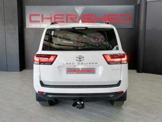 Toyota Land Cruiser 300 3.3D GX-R