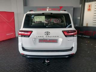 Toyota Land Cruiser 300 3.3D GX-R