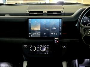 Land Rover Defender 110 D350 X-Dynamic HSE - Image 16