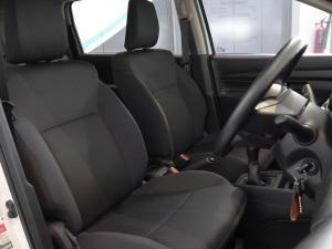 Suzuki Ertiga 1.5 GA - Image 22